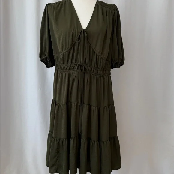 🌿 Gap Tie-Front Tiered Mini Dress Army Green XL Tall - Picture 3 of 8